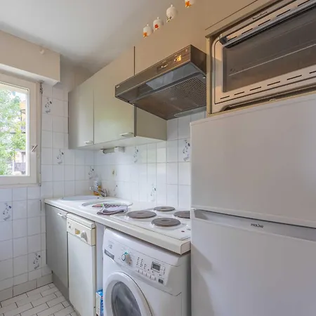 Appartement With Parking And Balcony Near The Deauville