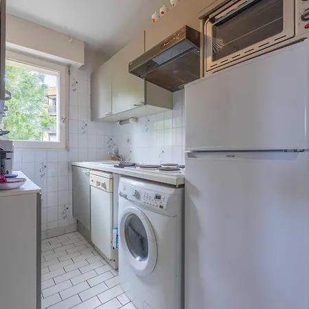 Apartament With Parking And Balcony Near The Deauville