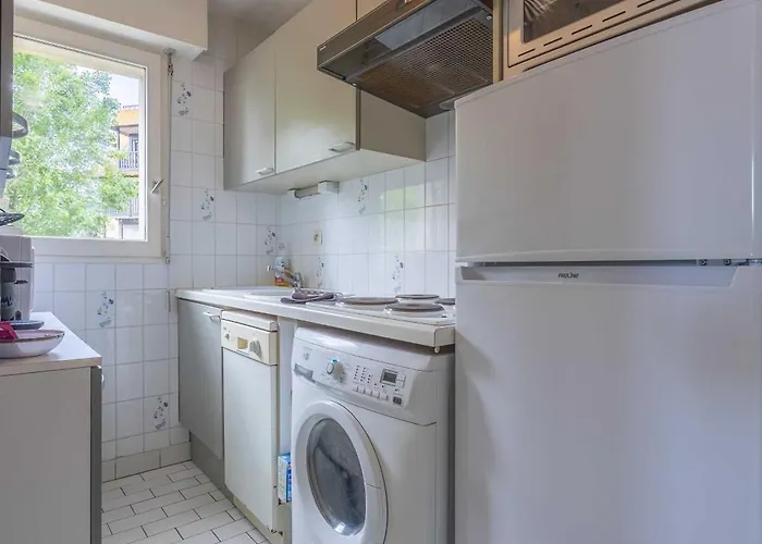 Apartment With Parking And Balcony Near The Deauville